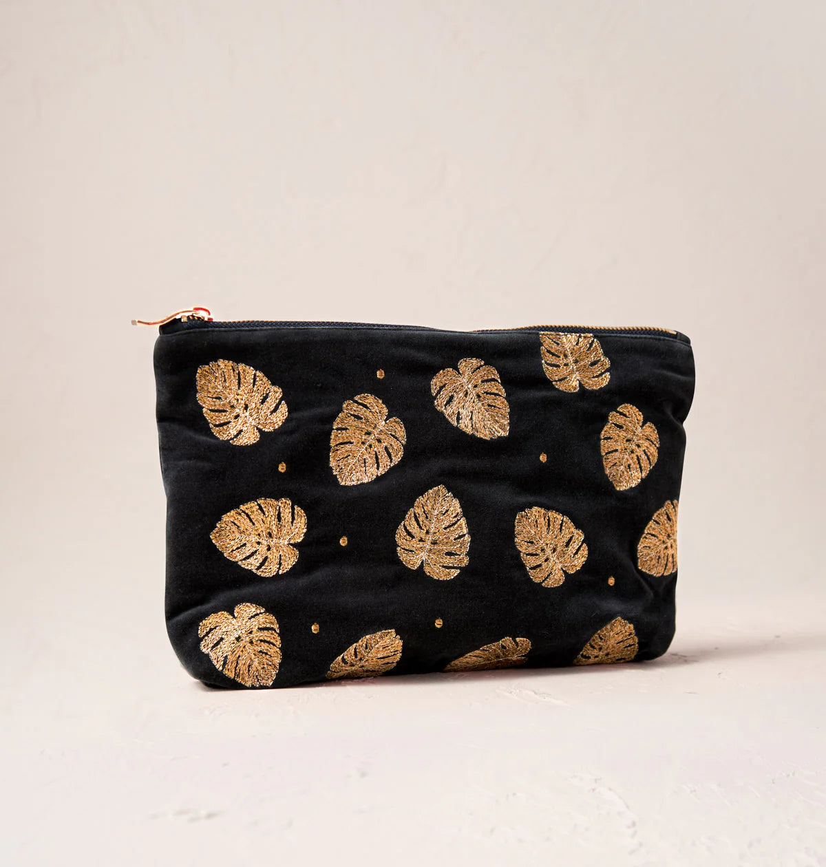 GOLD JUNGLE LEAF CHARCOAL VELVET EVERYDAY POUCH